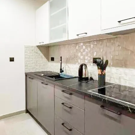 4 Bedroom Amazing In Супетар