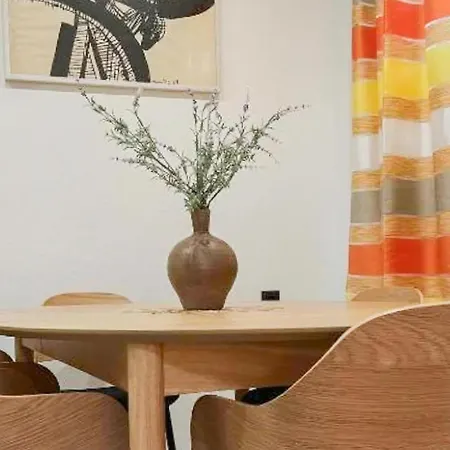 4 Bedroom Amazing In Апартаменти Супетар